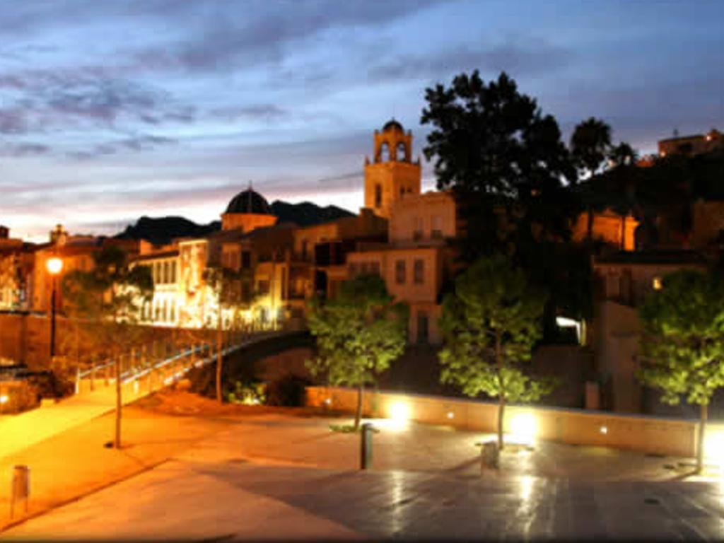 Hostal Rey Teodomiro Orihuela Exterior foto