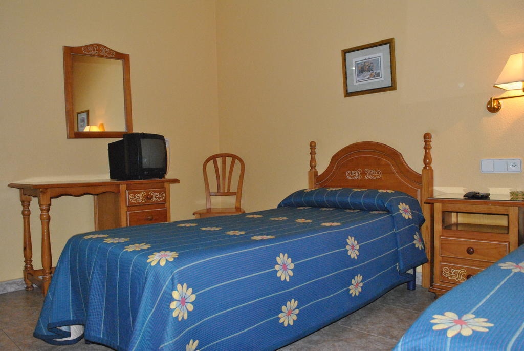 Hostal Rey Teodomiro Orihuela Exterior foto