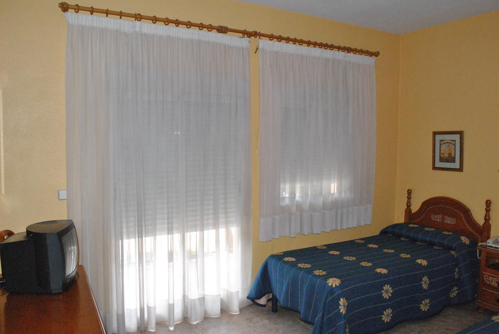 Hostal Rey Teodomiro Orihuela Exterior foto